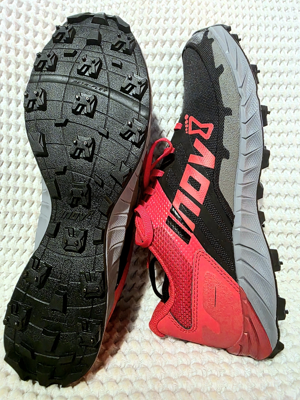 Inov-8 Men’s Red & Black Trail Running Shoes OROC 290 - Mens 10.5 / Womens 12